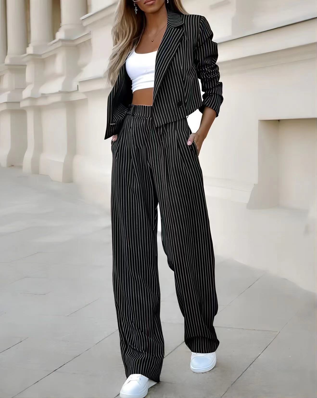 Women's Striped Two-Piece Suit - Cropped Blazer & Straight Pants Set