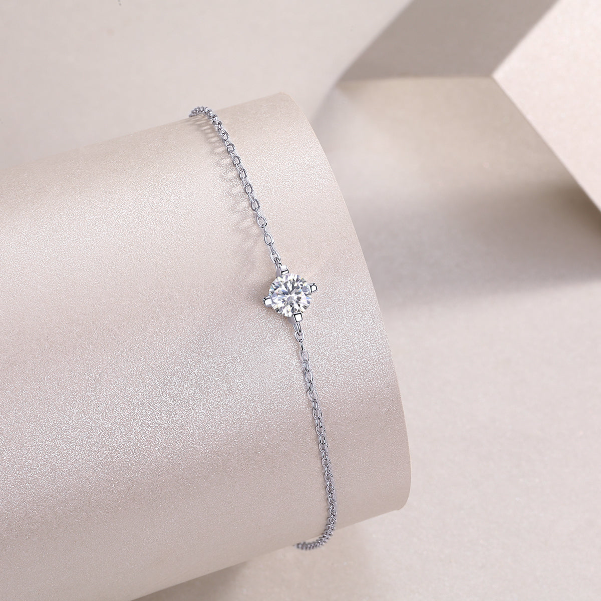 Cross-Linked Bracelet - S925 Platinum Plated Moissanite Bracelet