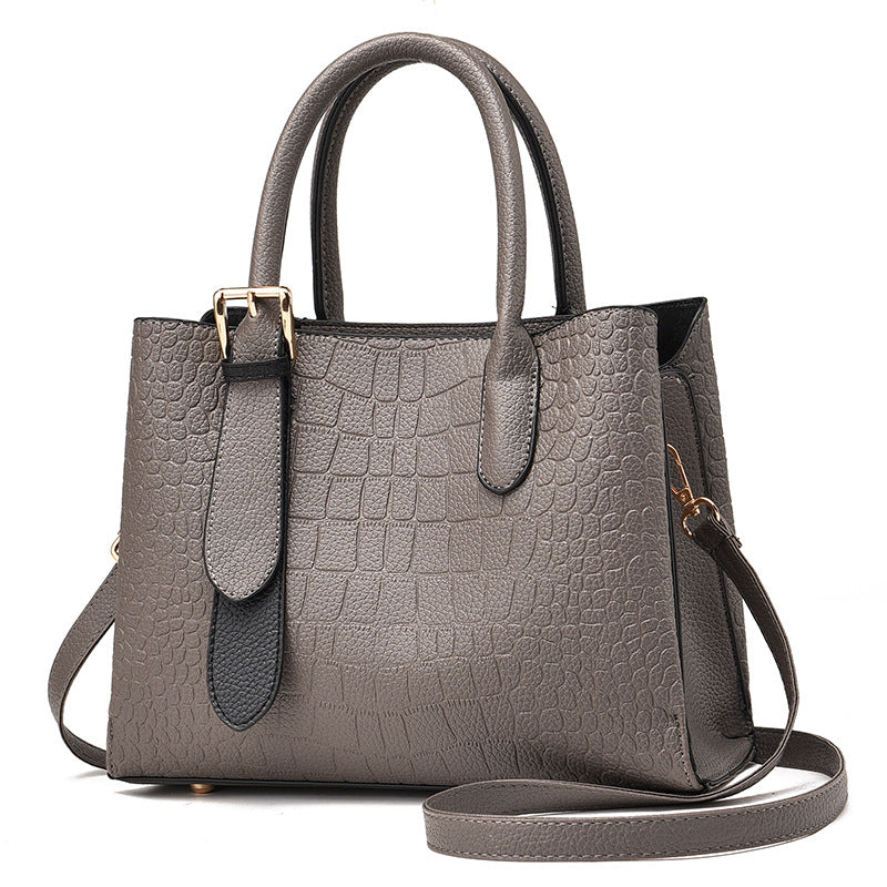 Minimalist Shoulder Messenger Bag – Versatile Crossbody Design