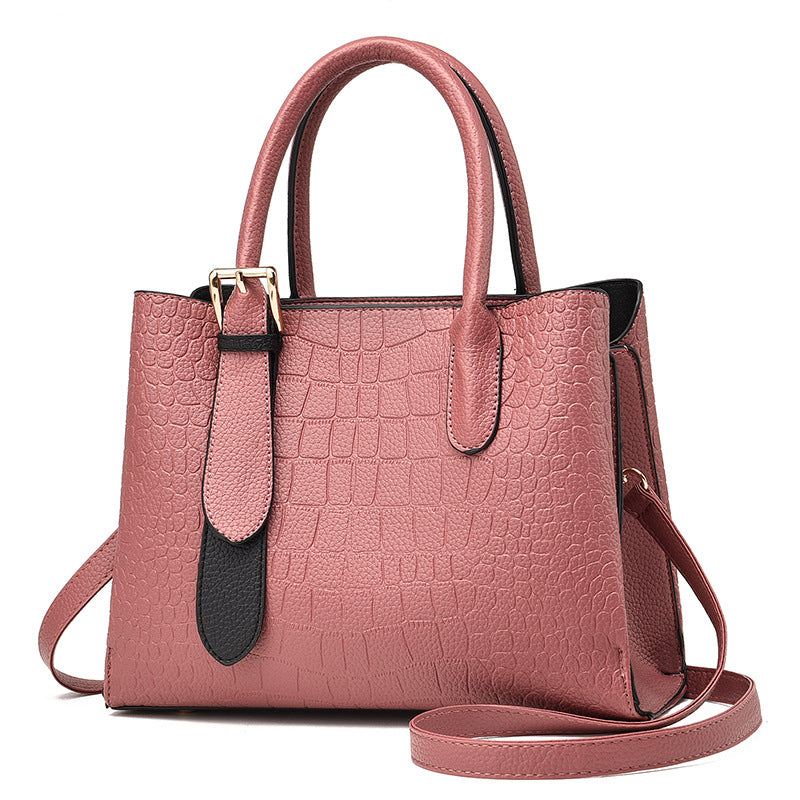Minimalist Shoulder Messenger Bag – Versatile Crossbody Design
