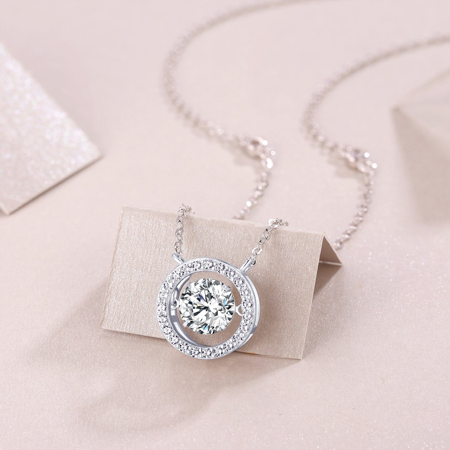 Mobius Necklace - S925 Platinum Plated Moissanite Pendant