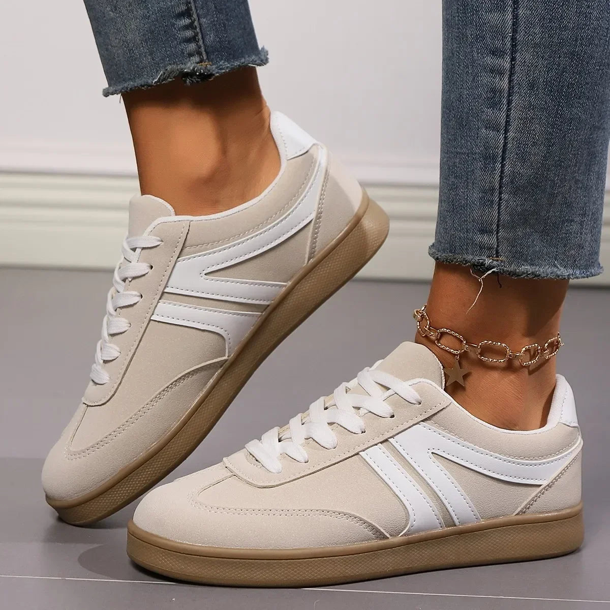Women Flat Loafers Comfortable Lightweight Lace-up Soft Outdoor Shoes