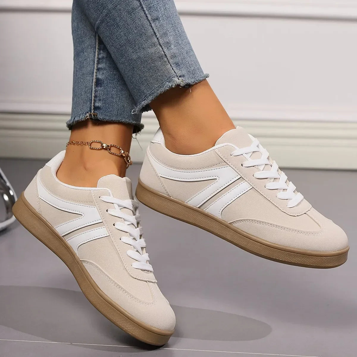 Women Flat Loafers Comfortable Lightweight Lace-up Soft Outdoor Shoes