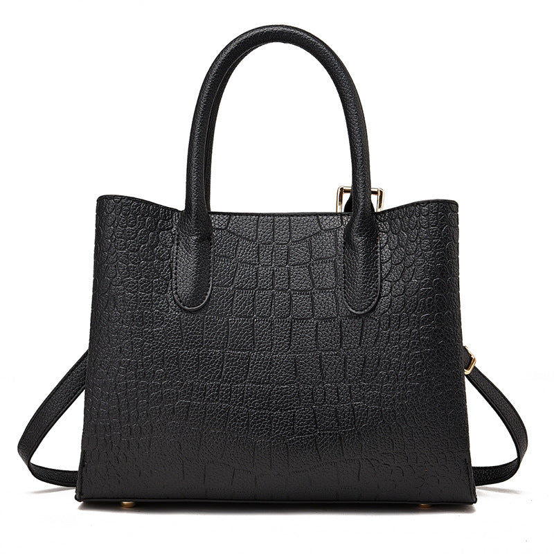 Minimalist Shoulder Messenger Bag – Versatile Crossbody Design