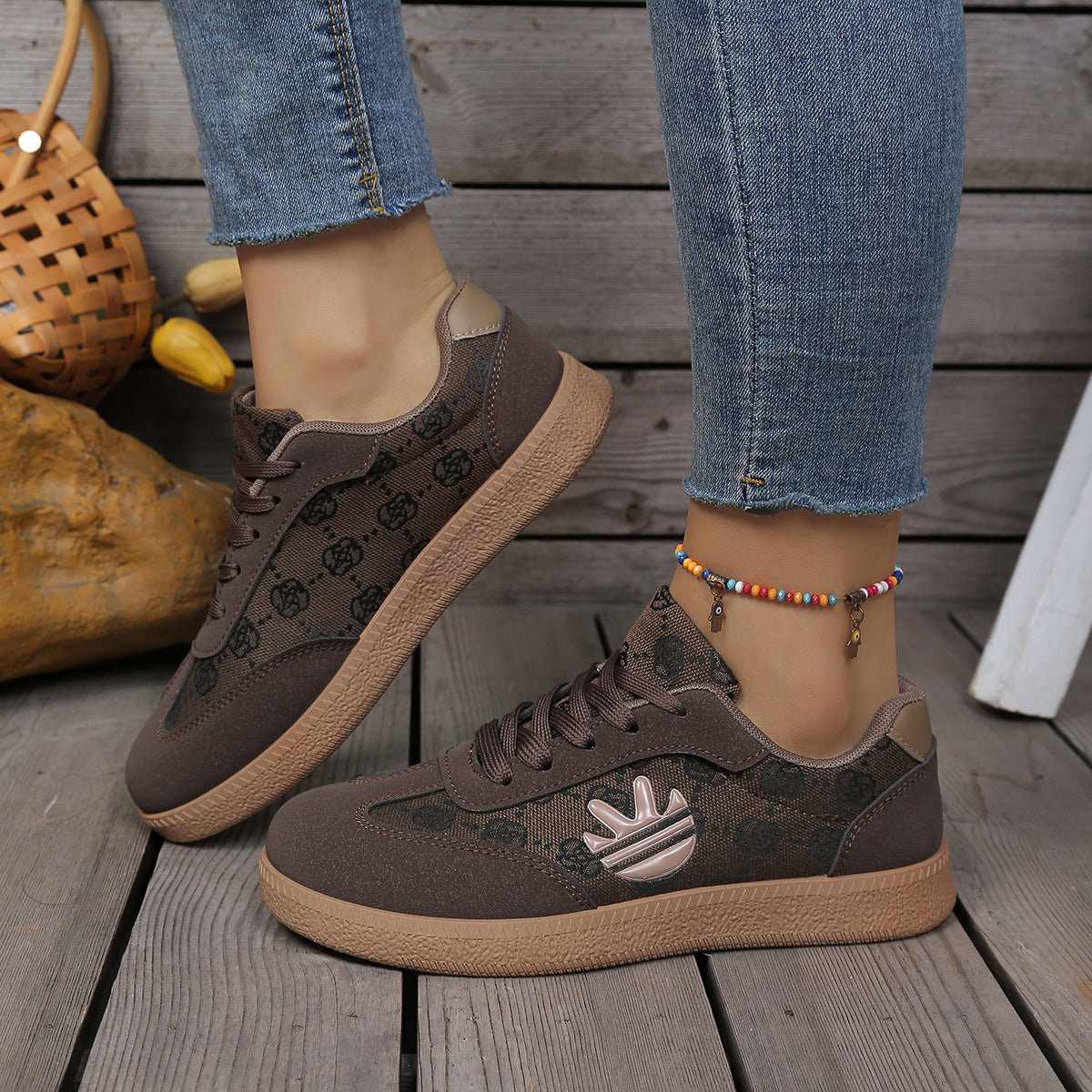 Women's Chunky Sole Retro Sneakers - Comfortable Style