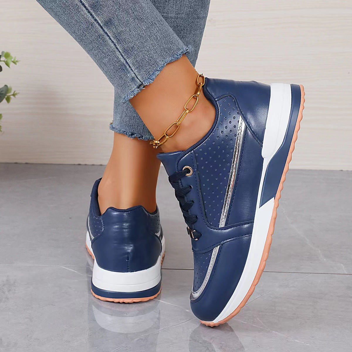 Color Block Round Toe Lace-Up Flat Shoes