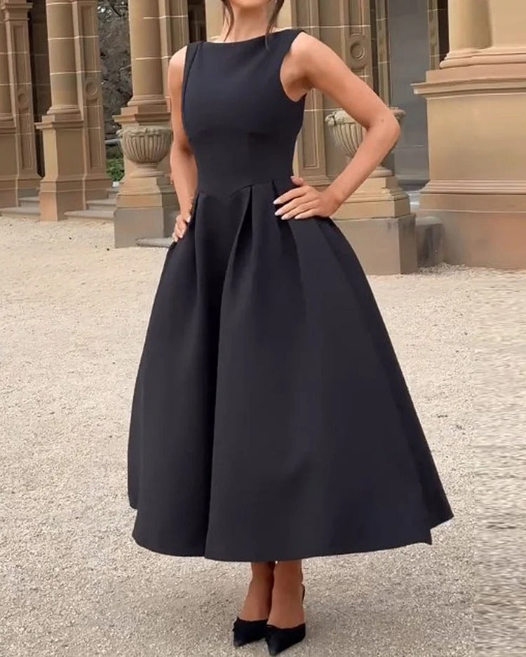 Women's Sleeveless Solid Color Hollow-out Cinched Dress Black