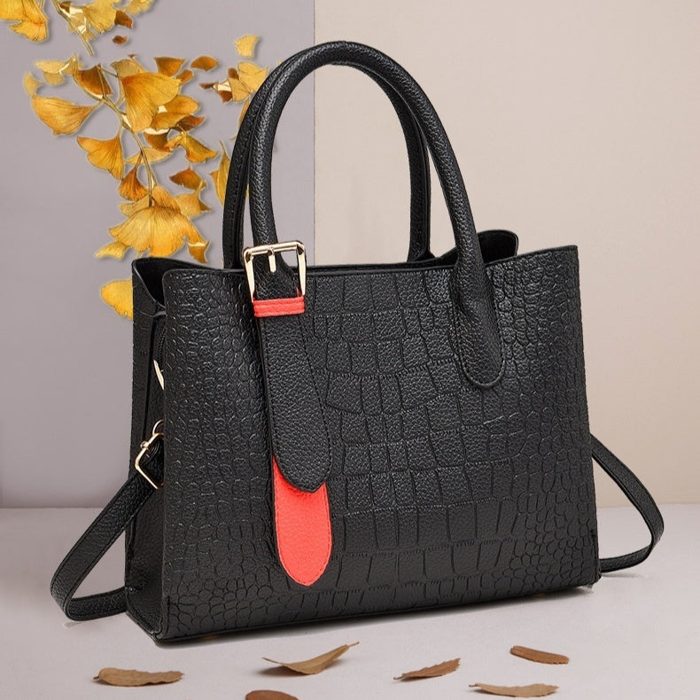 Minimalist Shoulder Messenger Bag – Versatile Crossbody Design